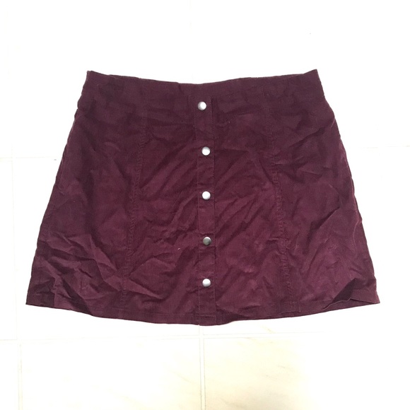 Burgundy corduroy button down skirt - Picture 2 of 6